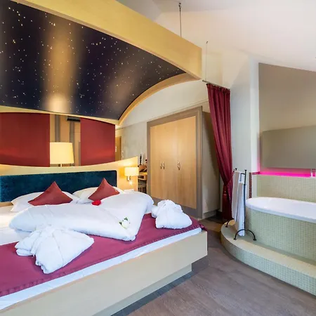 Ludwig (adults Only) 4*