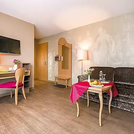 Ludwig (adults Only) 4*